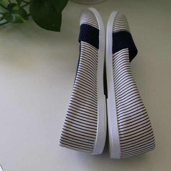 Basic Editions HANA Striped Slip On Flats - Navy/White, Size 7 - Picture 7 of 13
